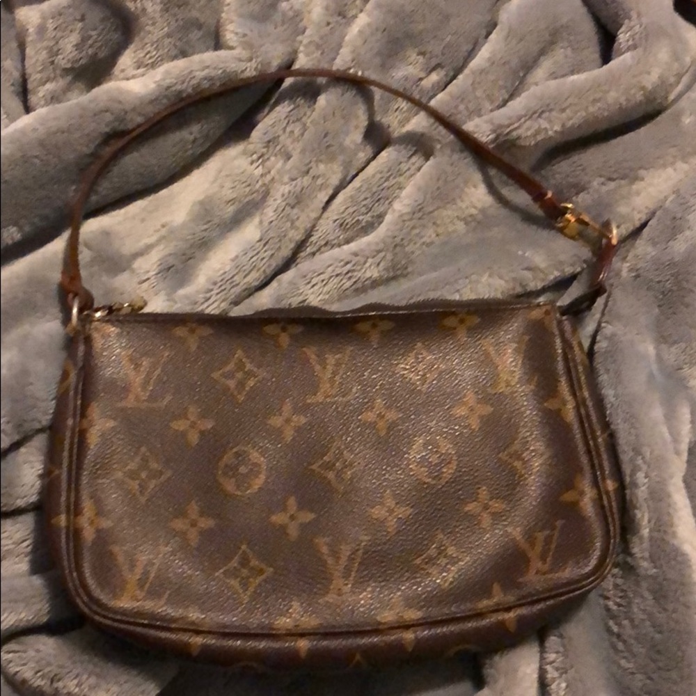 Louis Vuitton purse